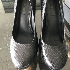 Rachel Zoe black pumps